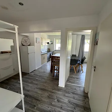 Schoene In - Koenigsdorf Bm01 Bis Bm05 아파트 프레첸