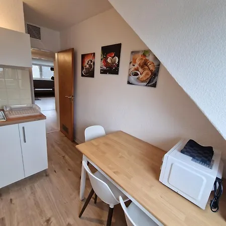 Schoene In - Koenigsdorf Bm01 Bis Bm05 شقة فريشن