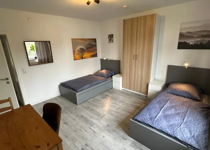 Schoene In - Koenigsdorf Bm01 Bis Bm05 Apartamento Frechen