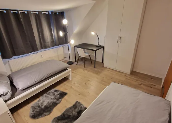 Schoene In - Koenigsdorf Bm01 Bis Bm05 Apartamento Frechen